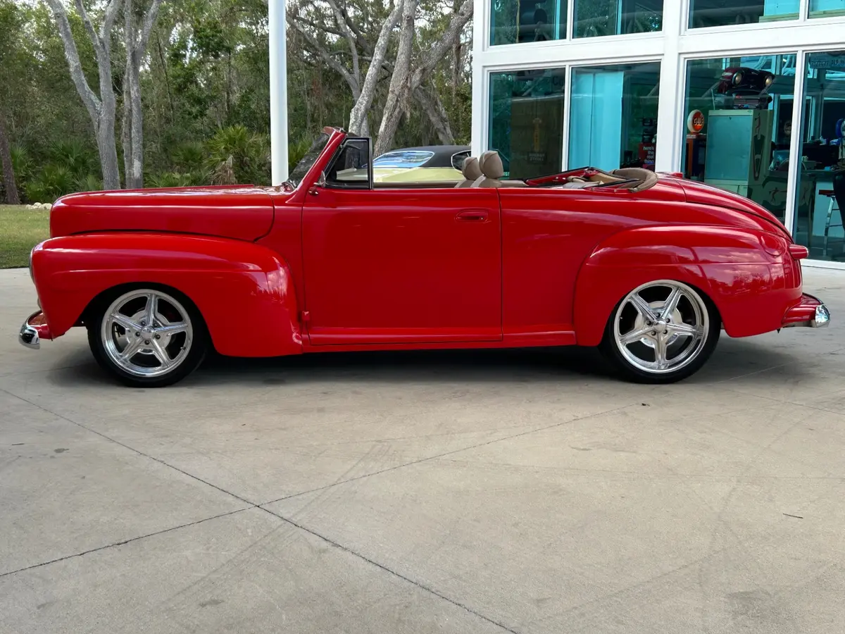 Vehicle photo 11