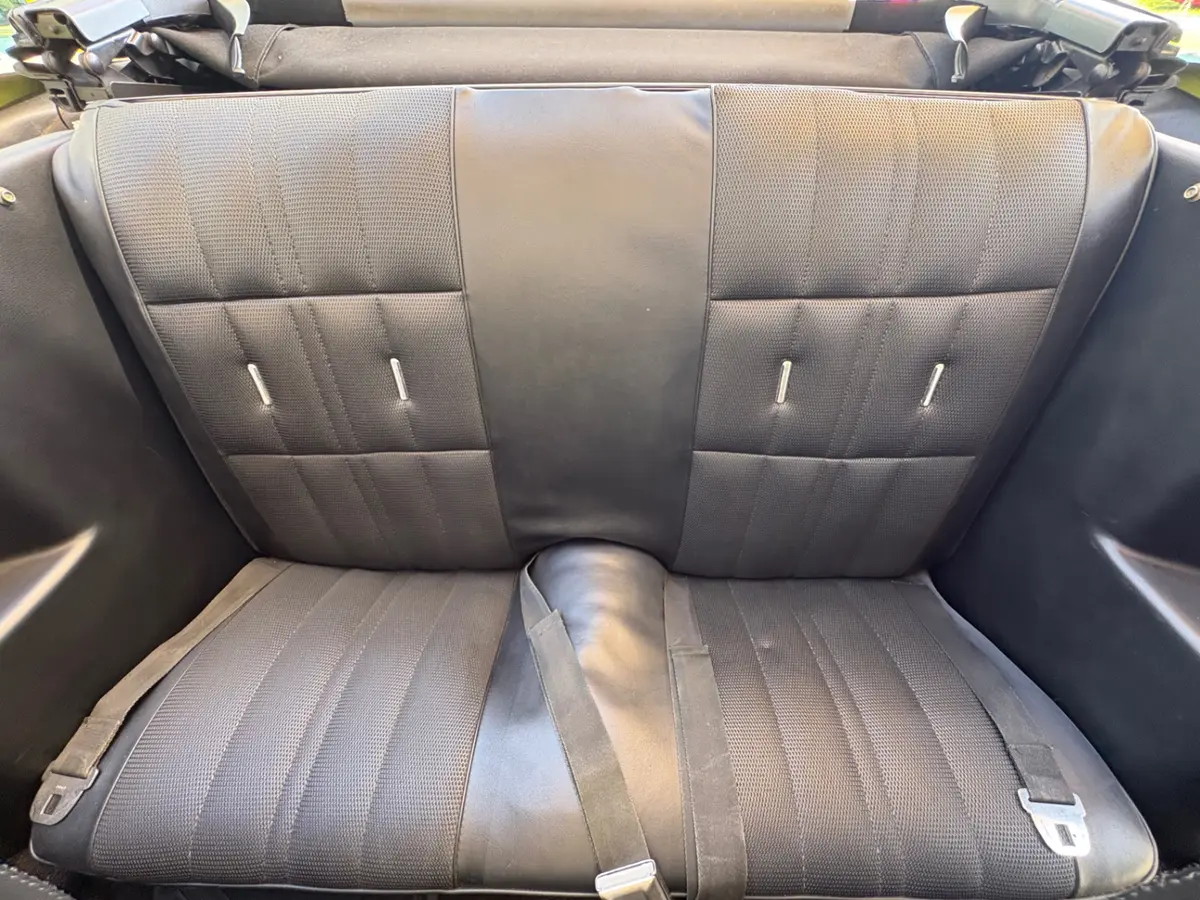 Vehicle photo 41