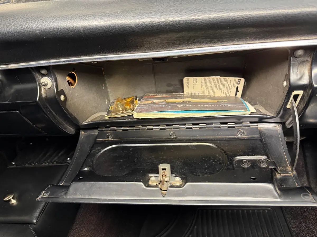 Vehicle photo 38