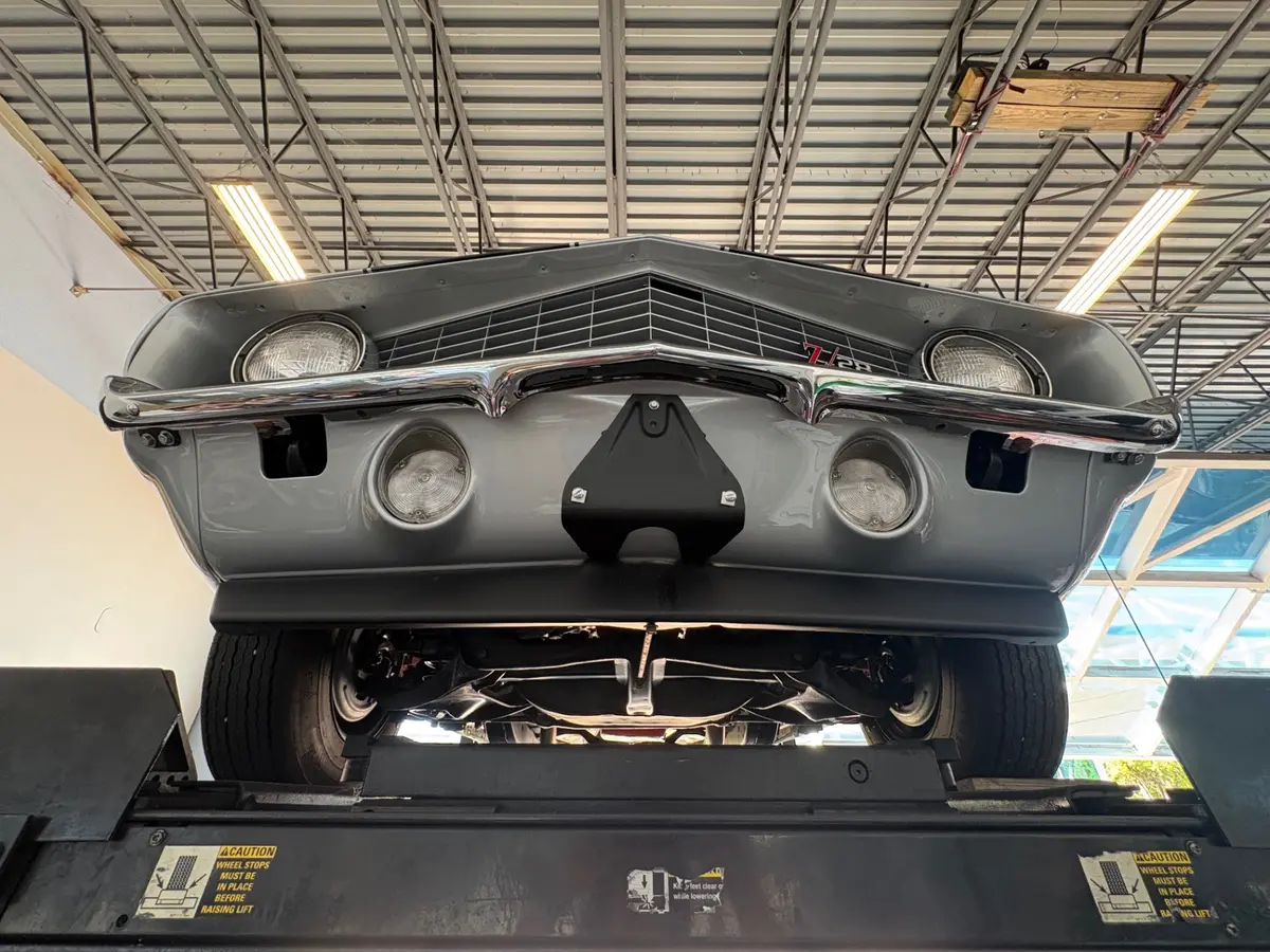 Vehicle photo 70