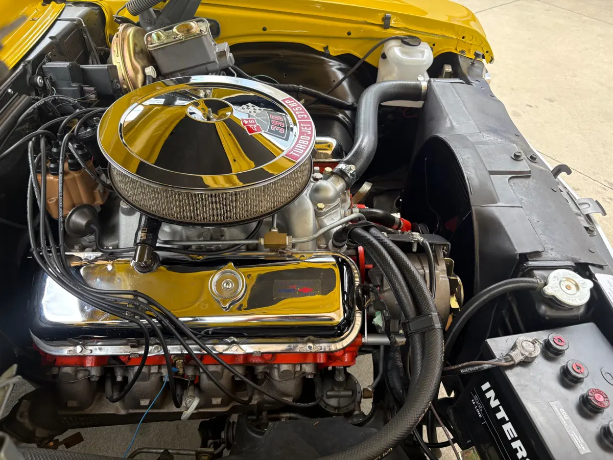 Vehicle photo 32