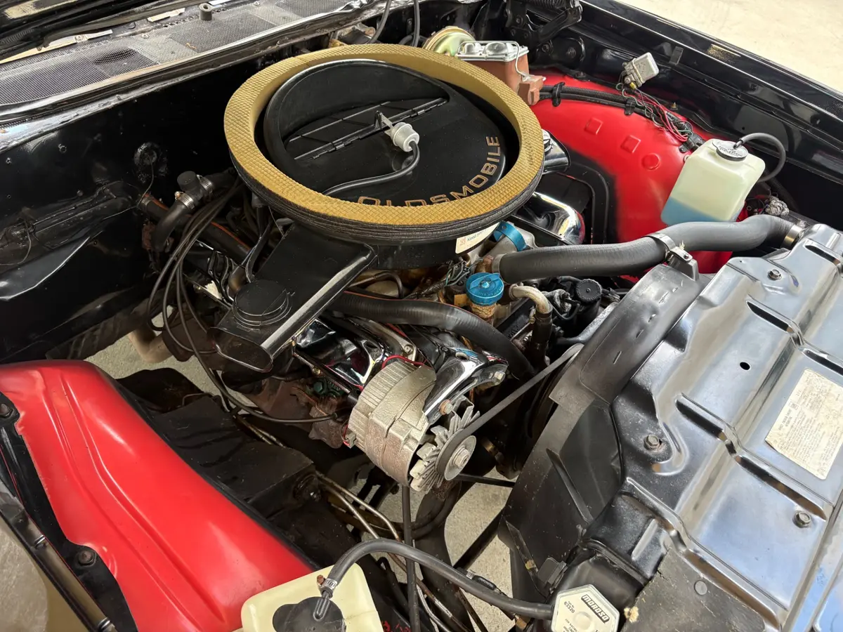 Vehicle photo 32