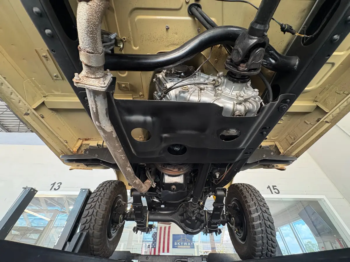 Vehicle photo 47