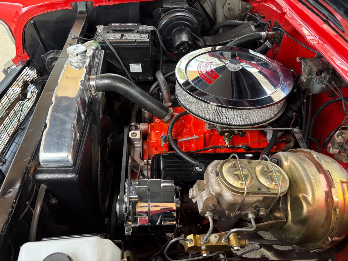 Vehicle photo 34