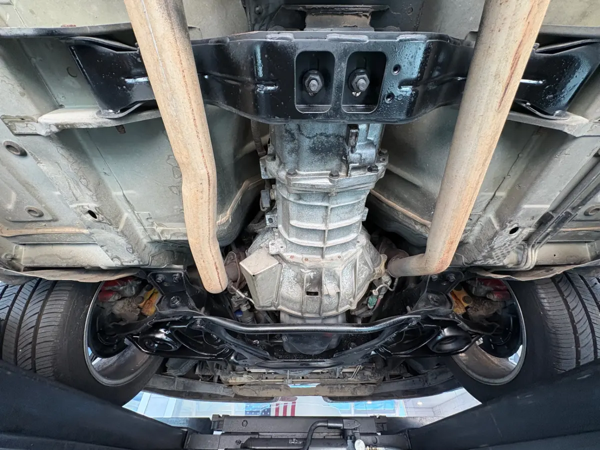 Vehicle photo 47