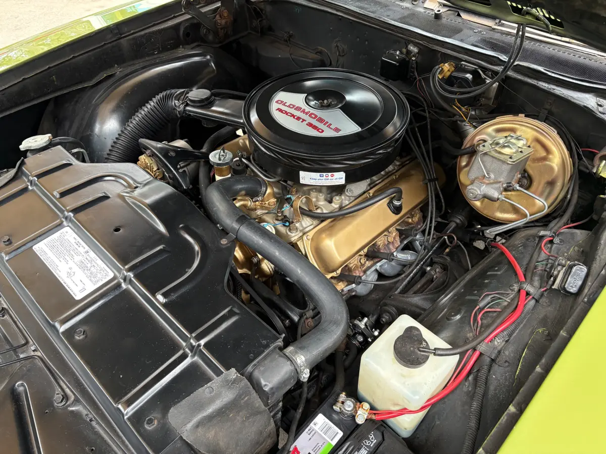 Vehicle photo 37