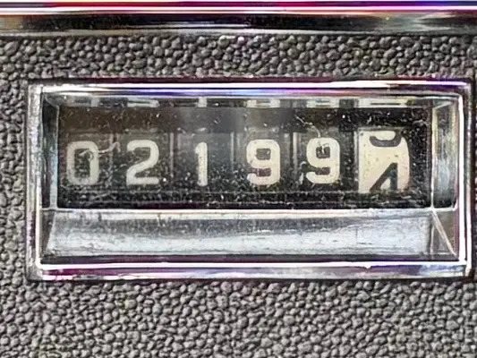 Vehicle photo 26