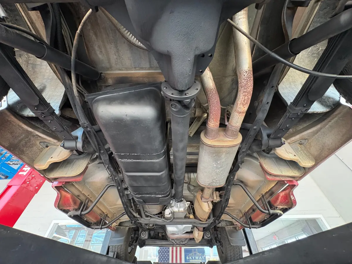 Vehicle photo 44