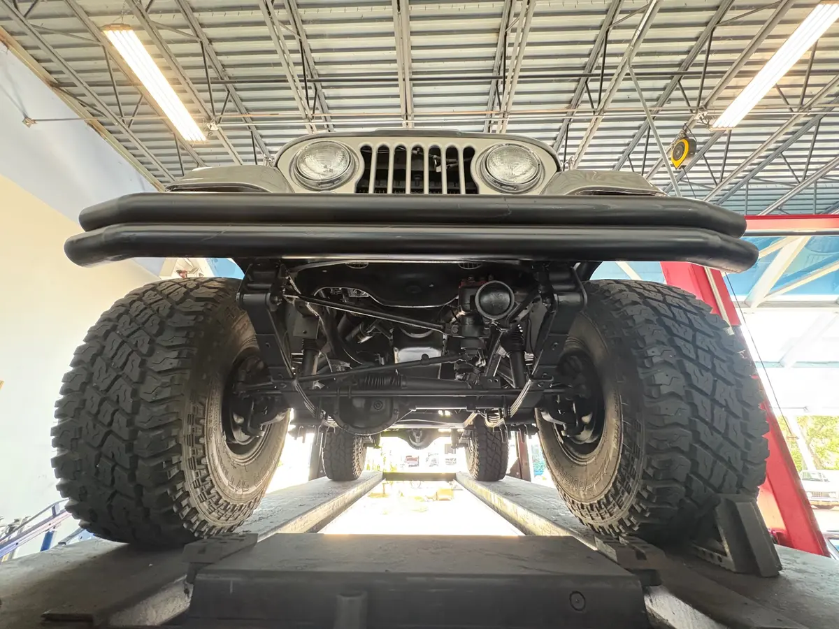 Vehicle photo 47