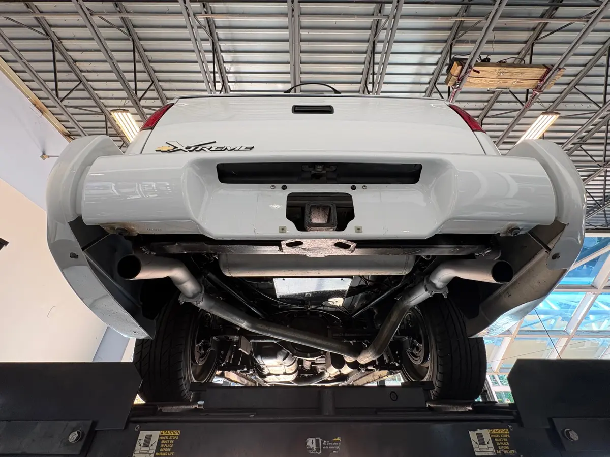 Vehicle photo 40