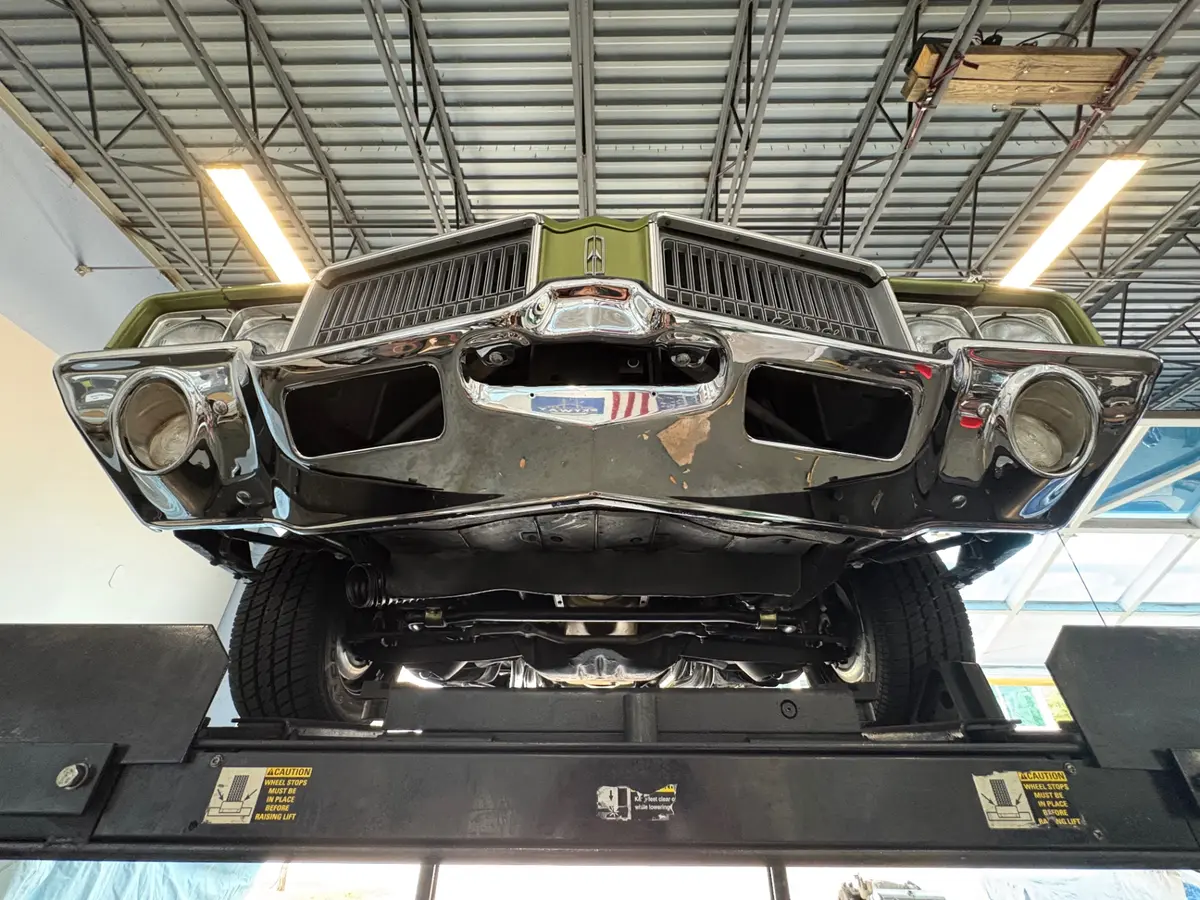 Vehicle photo 61