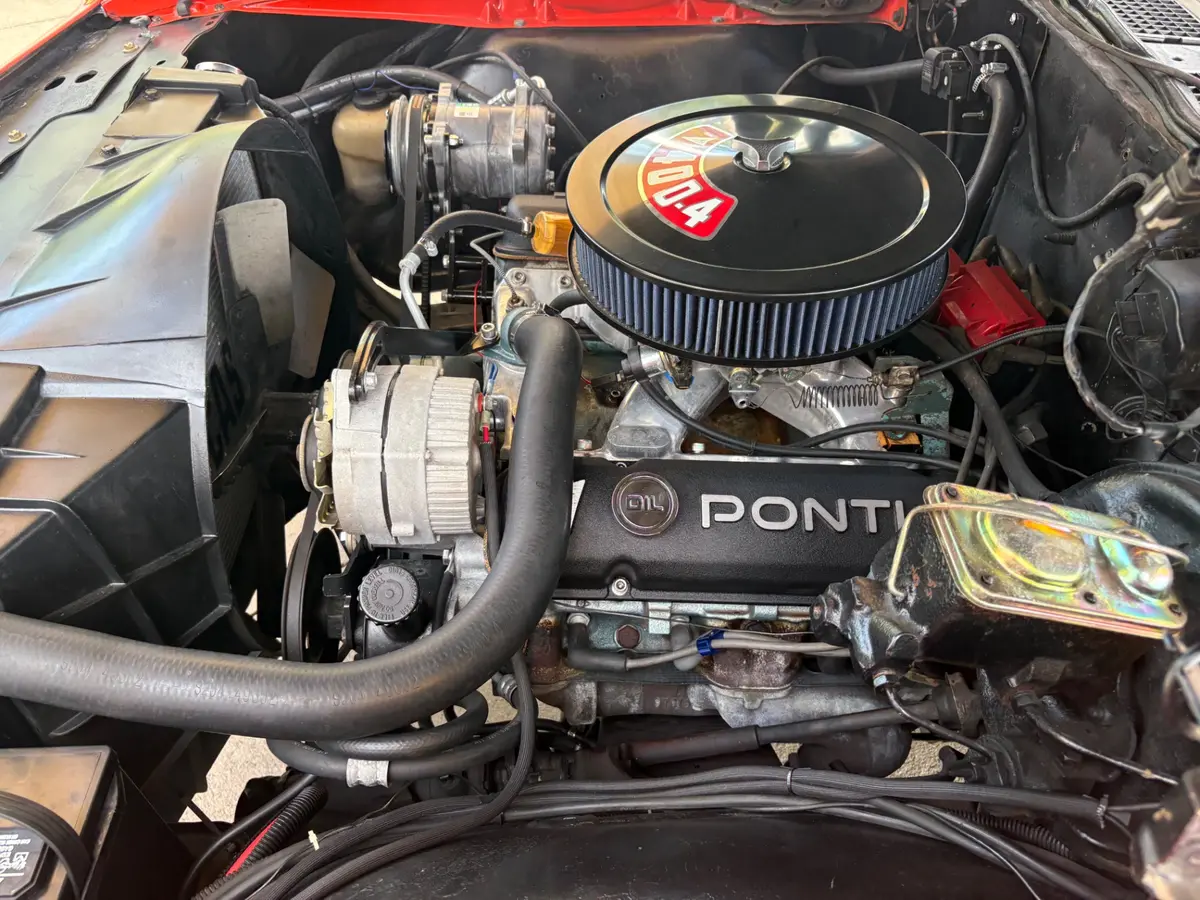 Vehicle photo 35