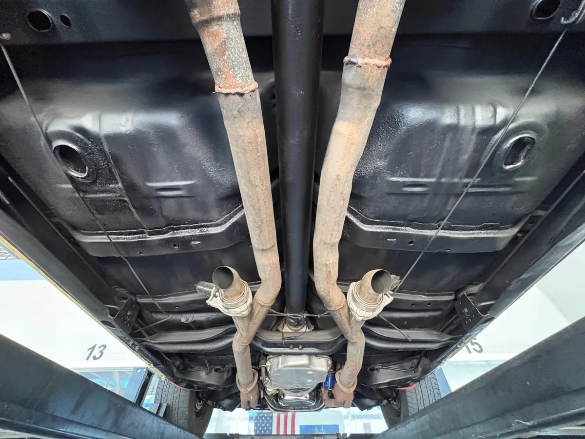 Vehicle photo 51
