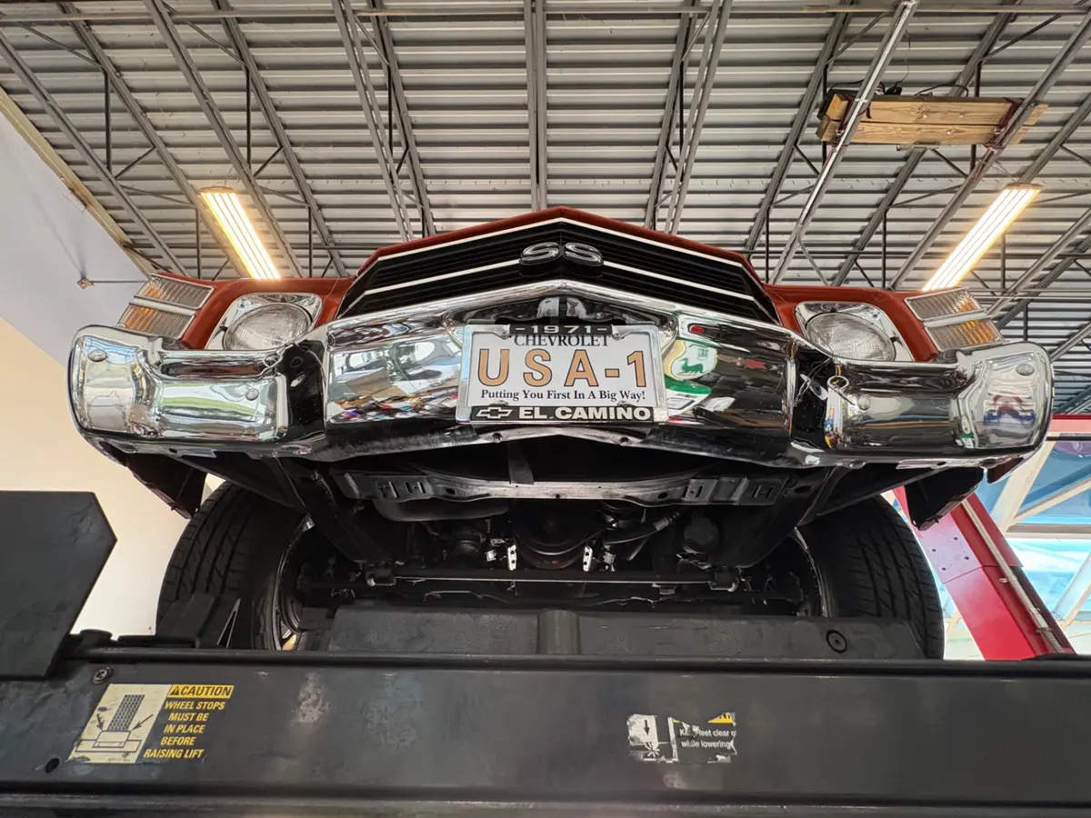 Vehicle photo 51