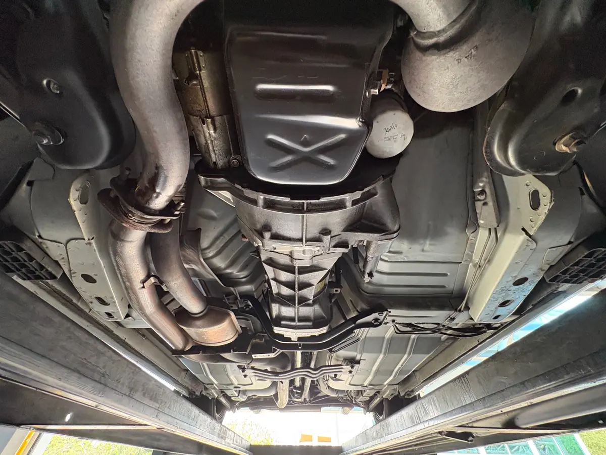 Vehicle photo 51
