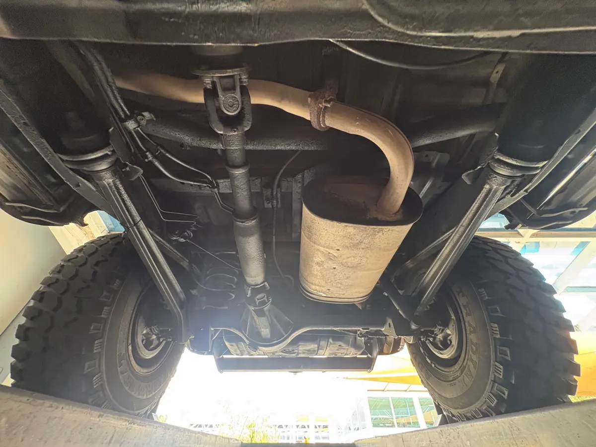 Vehicle photo 55