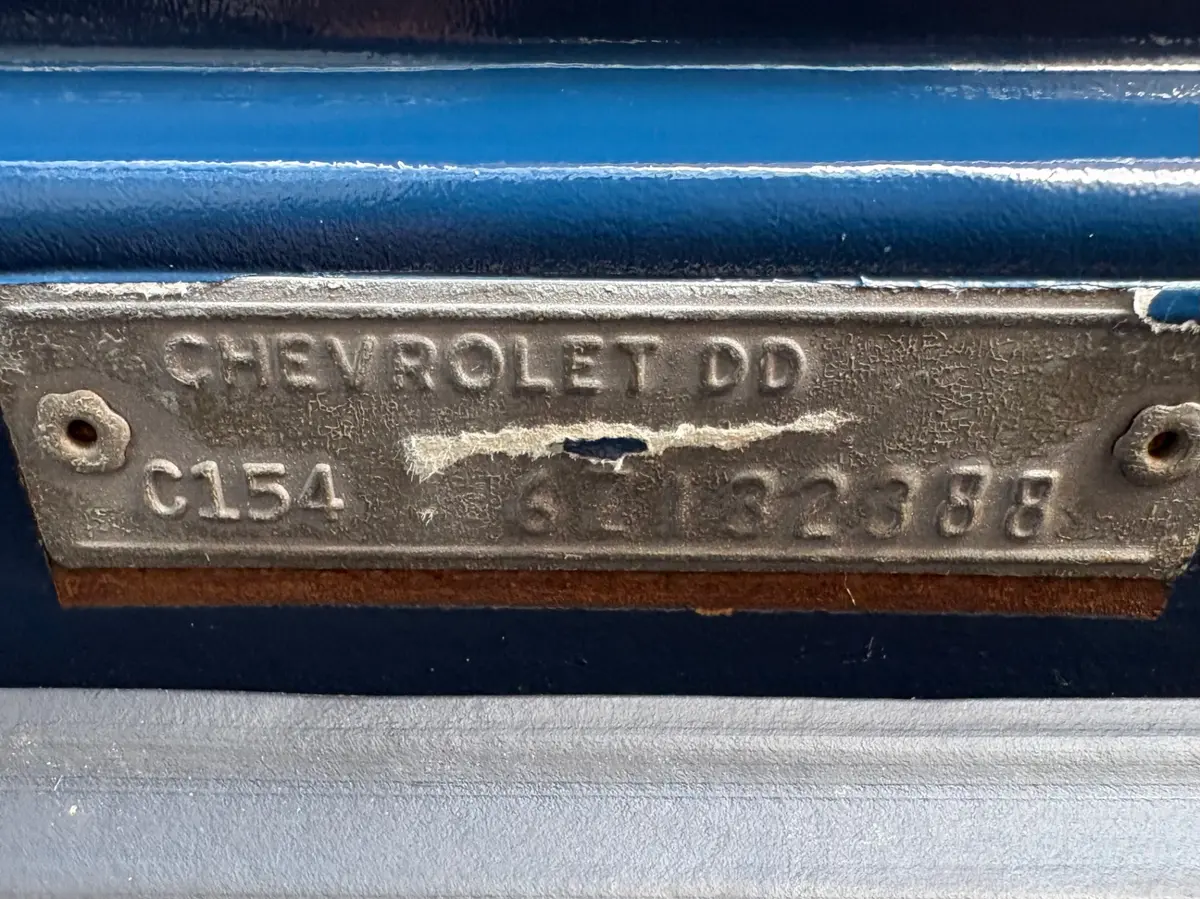 Vehicle photo 24