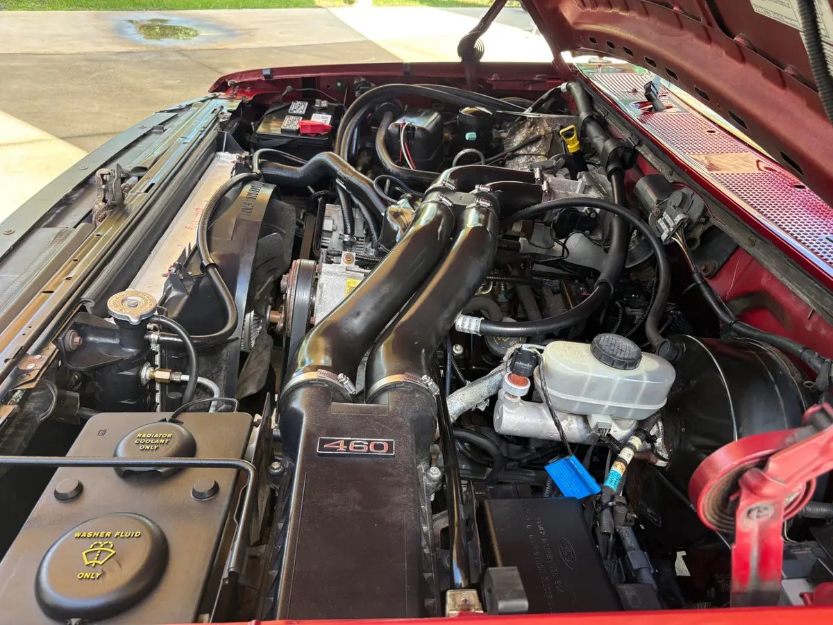 Vehicle photo 29