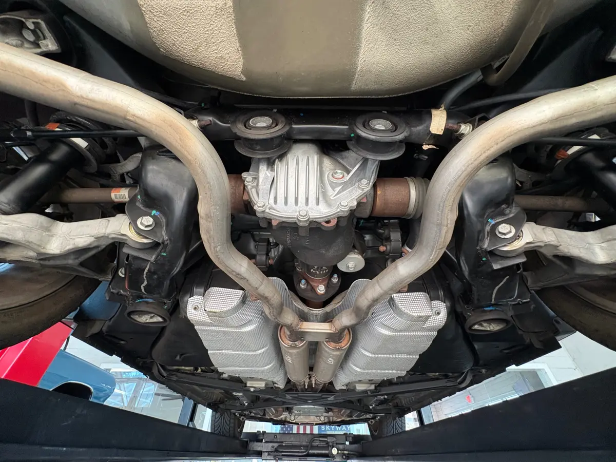 Vehicle photo 51