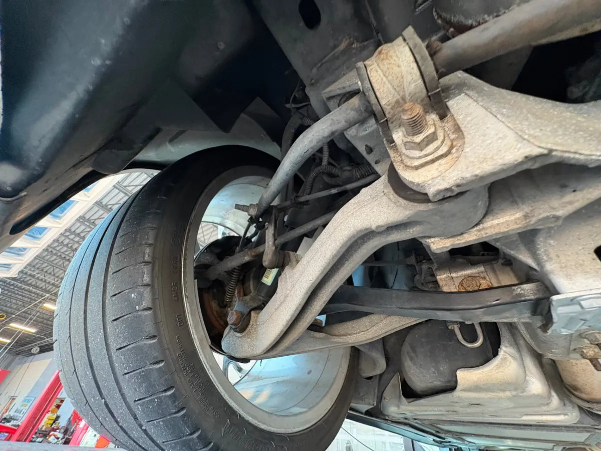 Vehicle photo 47