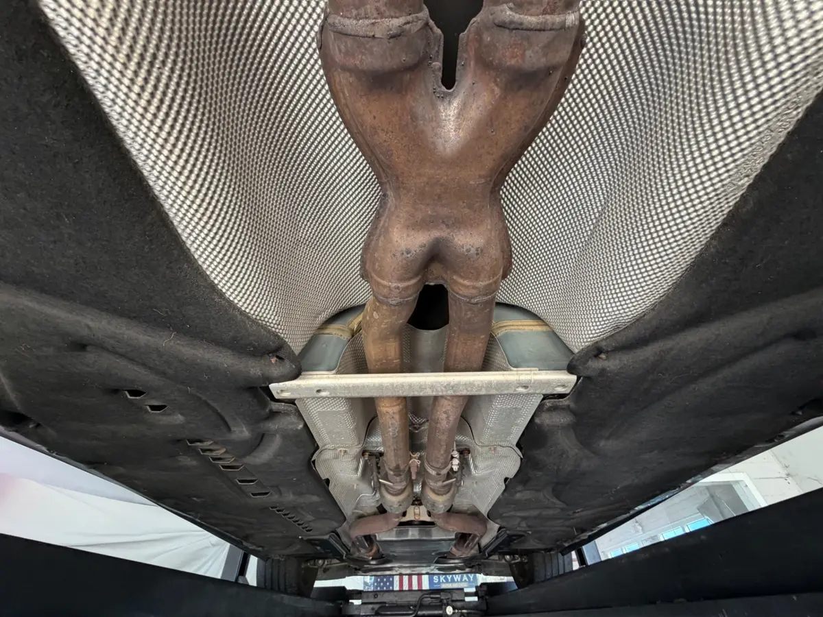 Vehicle photo 51