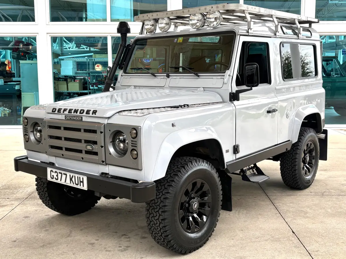 2027 Land Rover Unknown