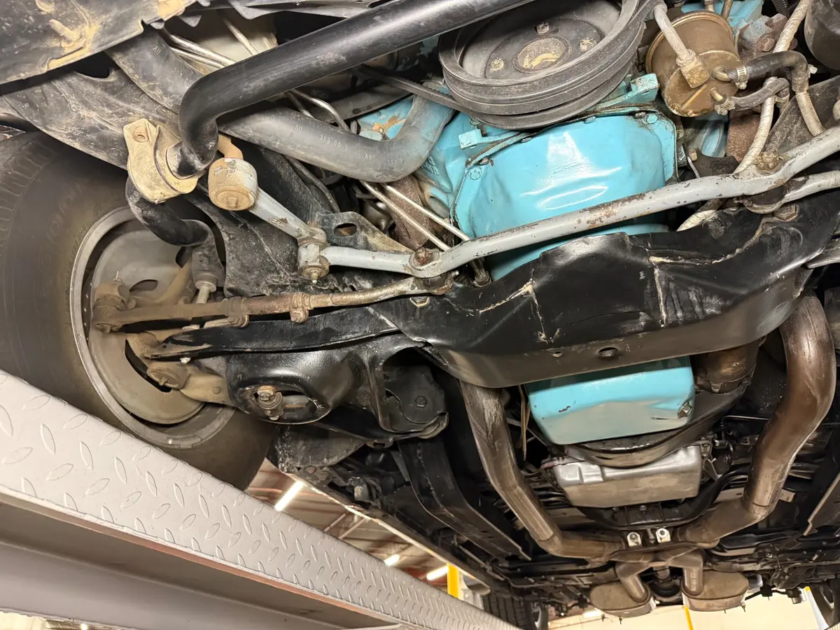 Vehicle photo 58