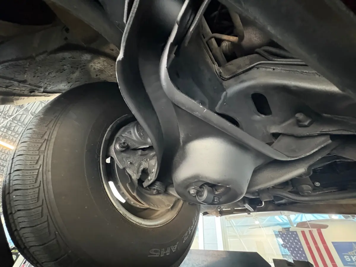 Vehicle photo 51