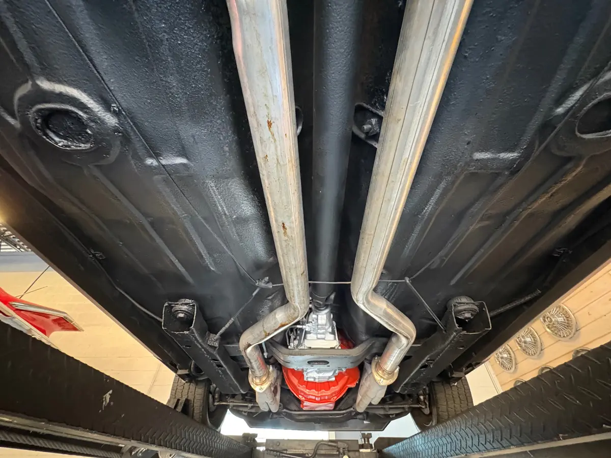 Vehicle photo 51