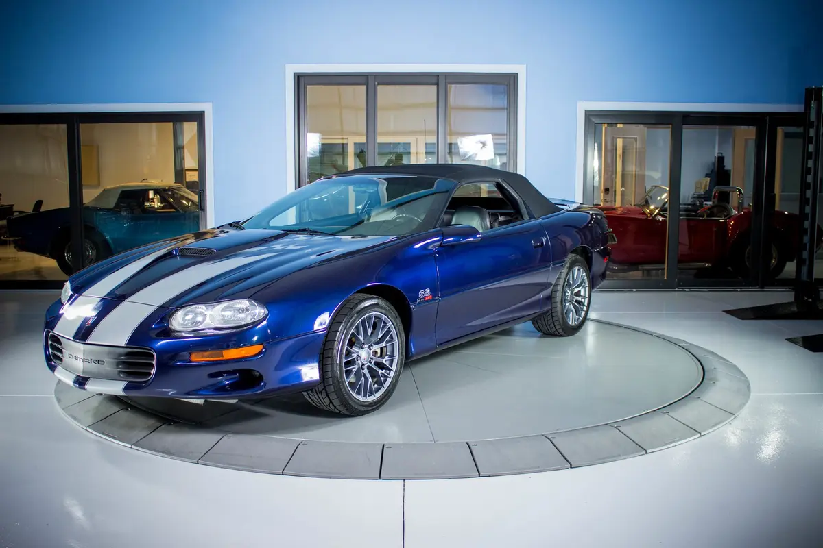 Vehicle photo 1