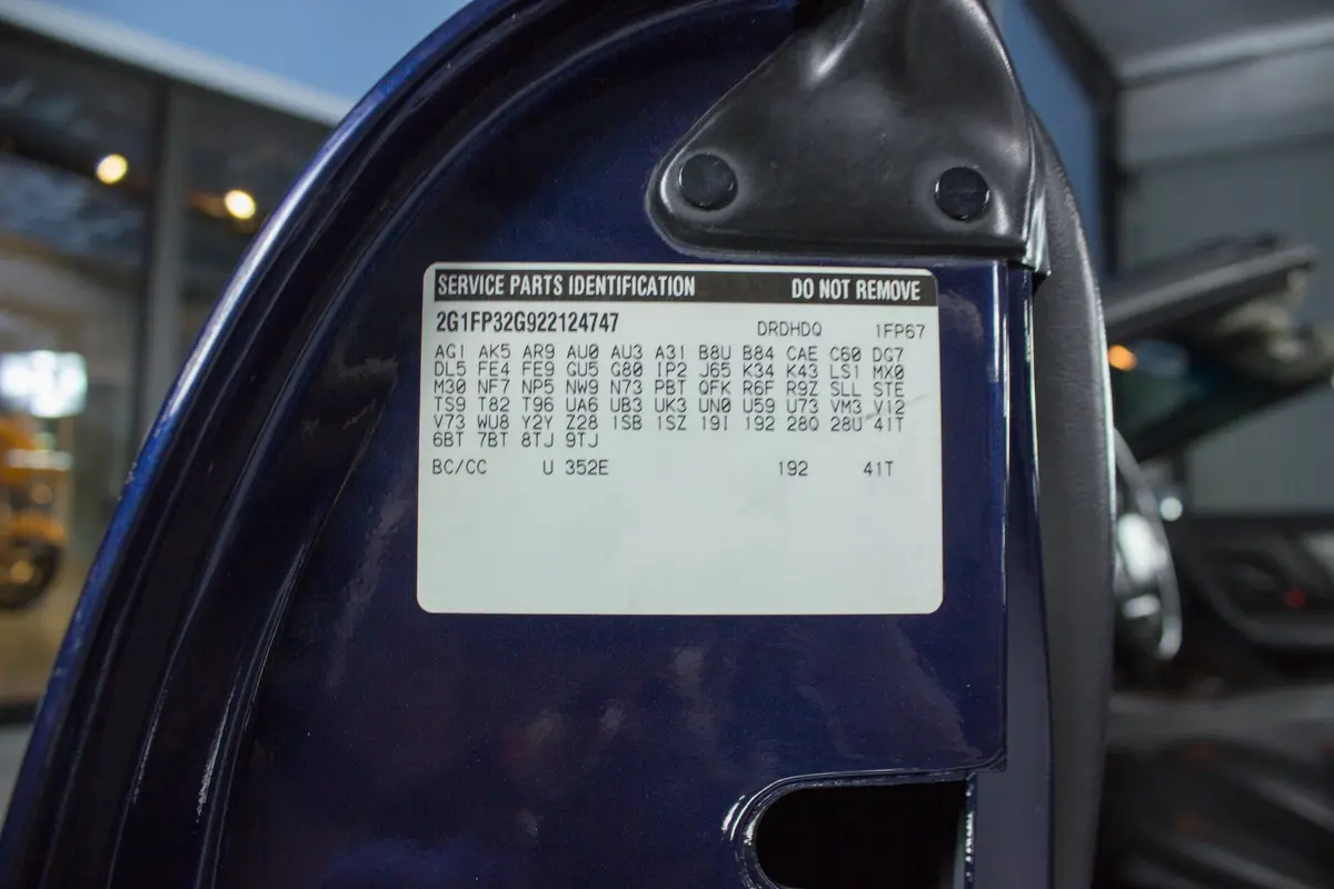 Vehicle photo 24