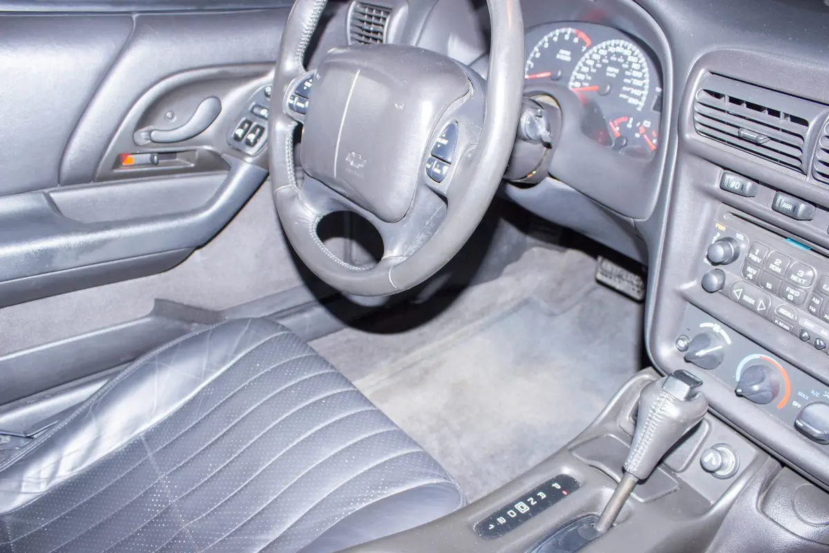 Vehicle photo 47