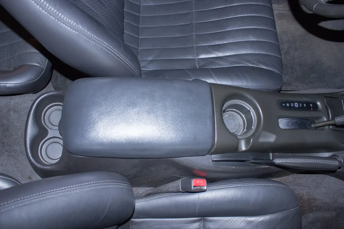 Vehicle photo 48