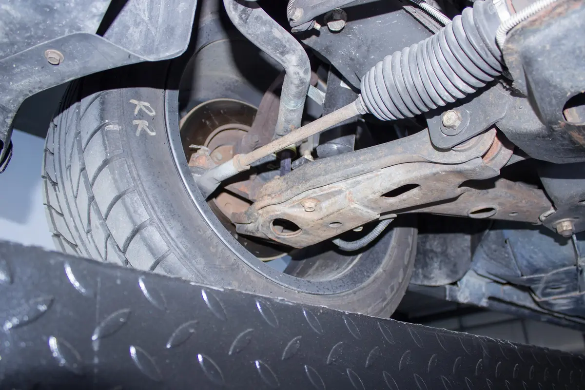 Vehicle photo 65