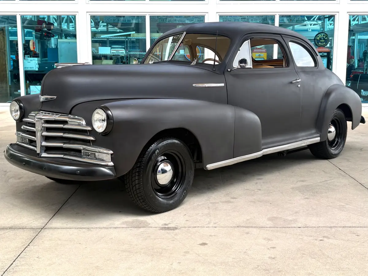 Vehicle photo 11