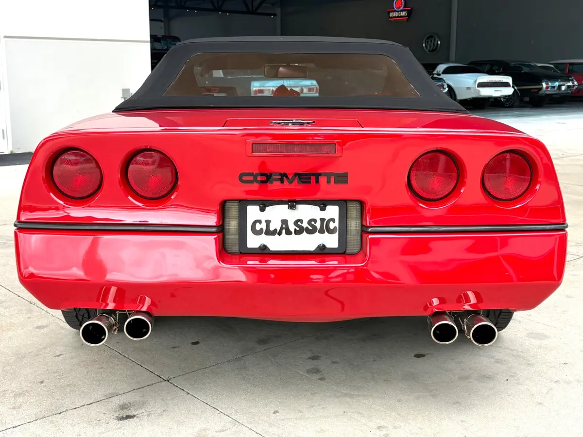 Vehicle photo 22