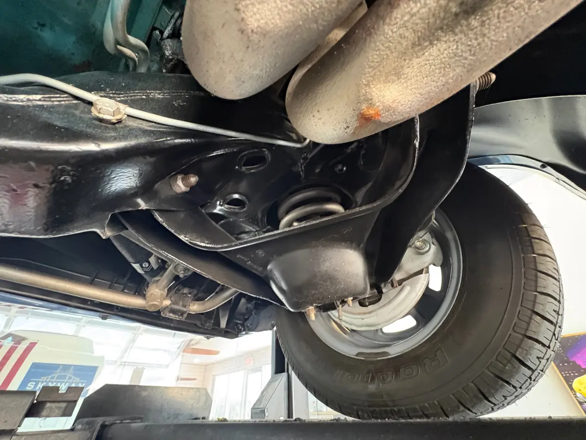 Vehicle photo 63