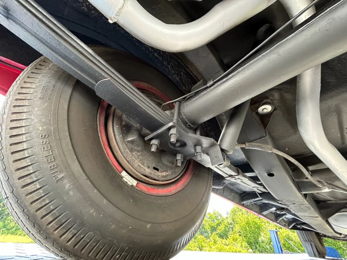 Vehicle photo 31
