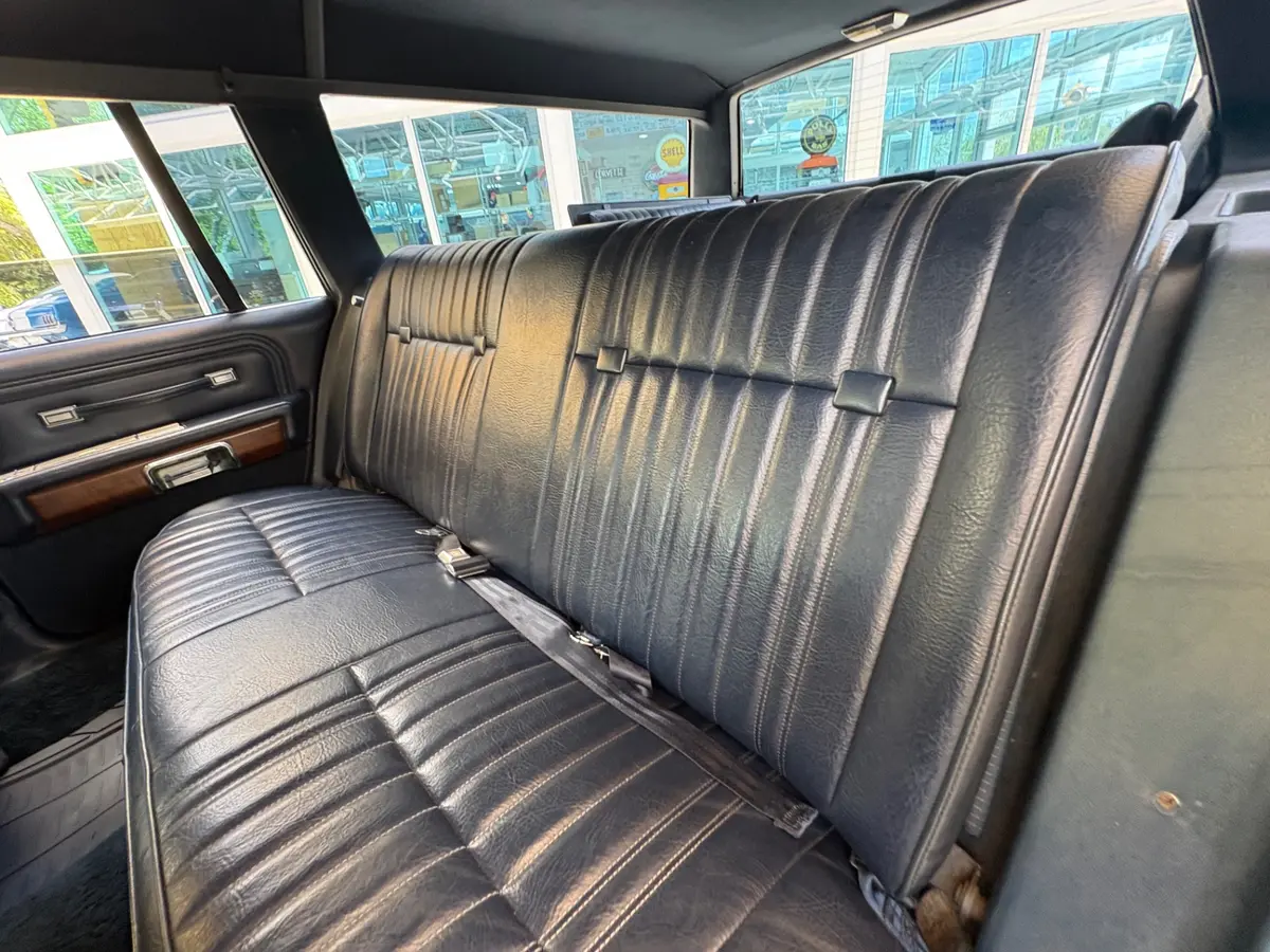 Vehicle photo 39