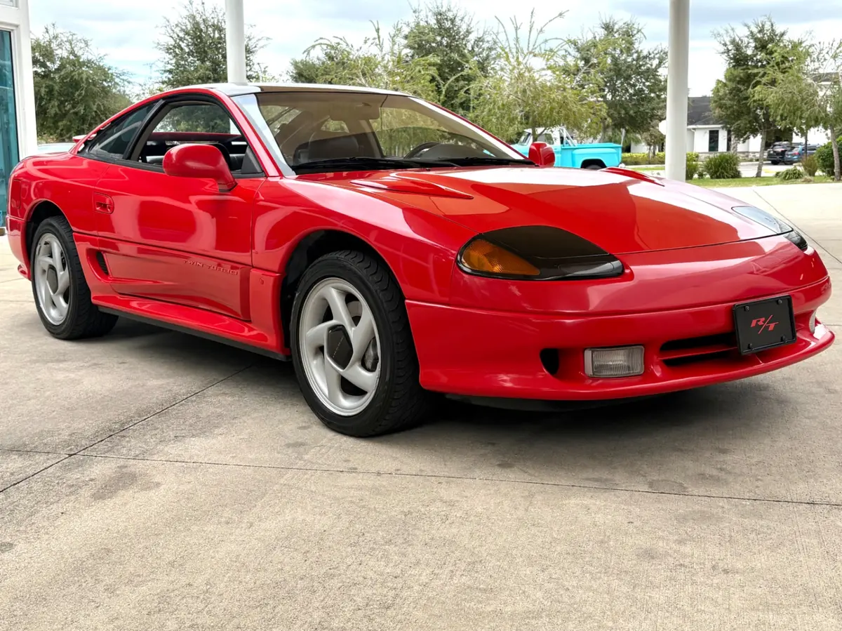 Vehicle photo 4