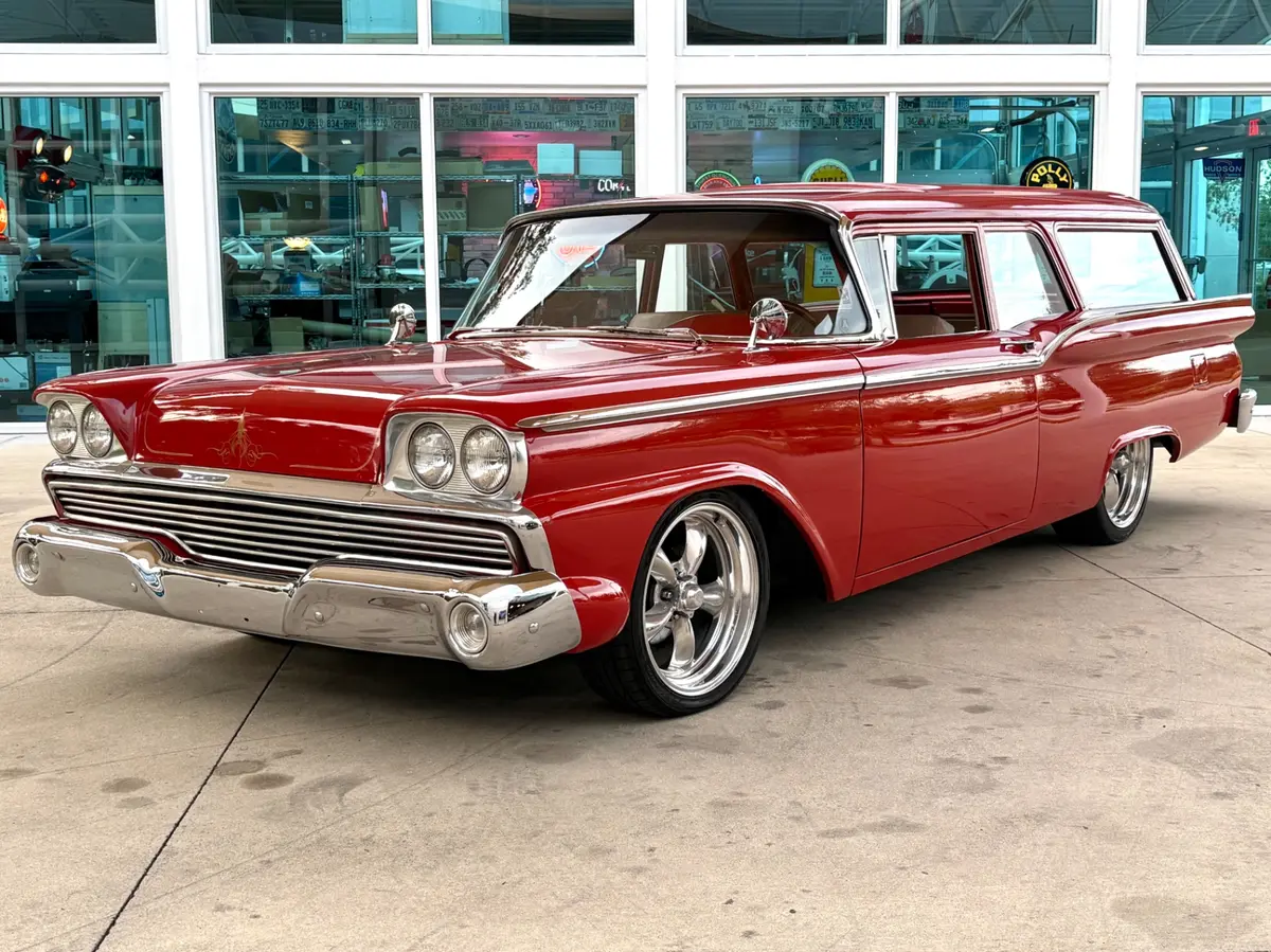 Vehicle photo 1