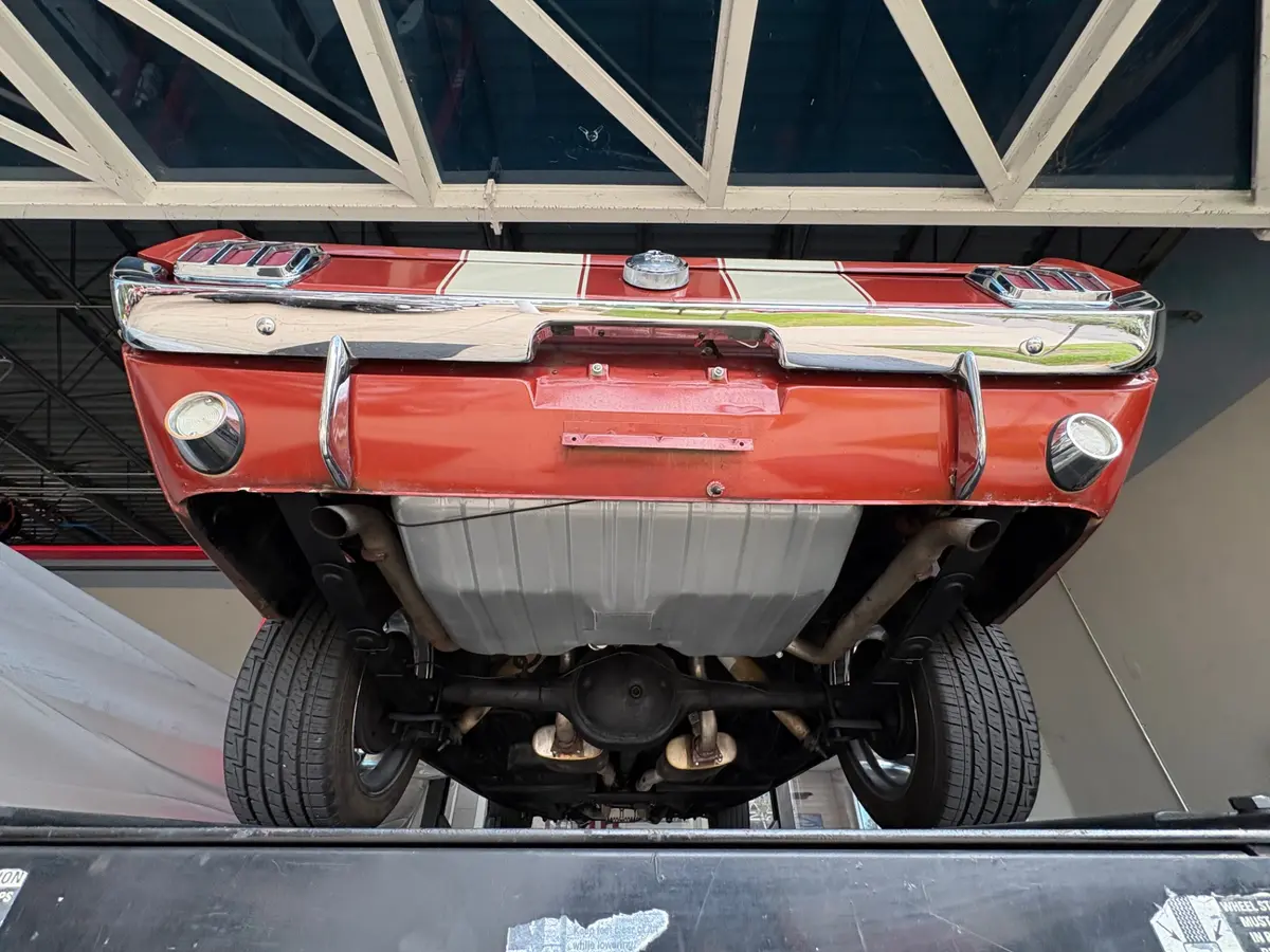 Vehicle photo 50