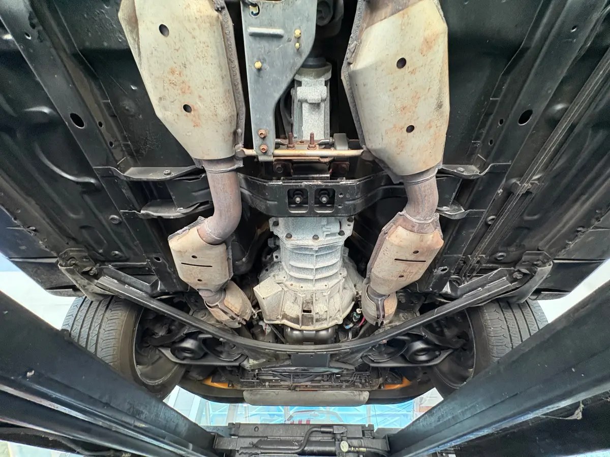 Vehicle photo 56