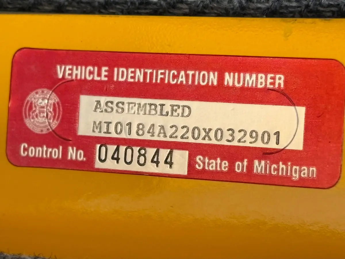 Vehicle photo 22