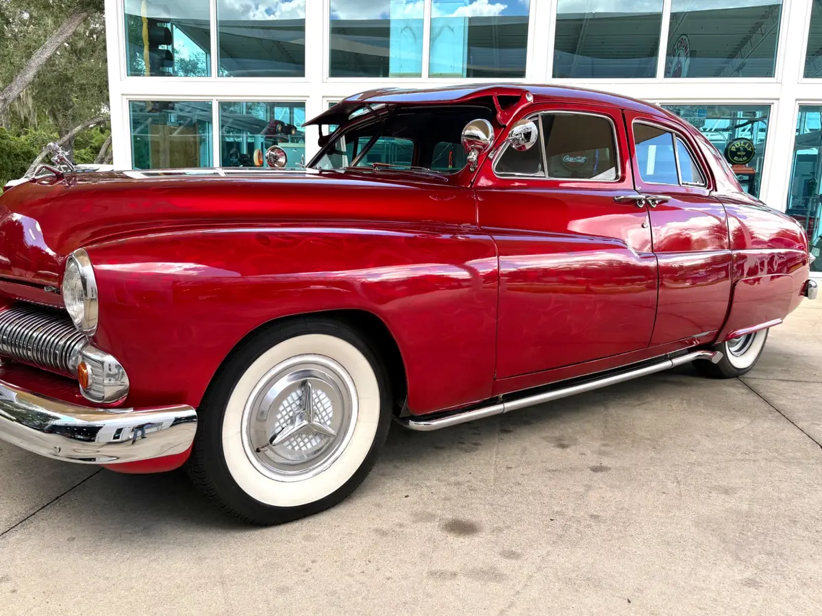 Vehicle photo 12