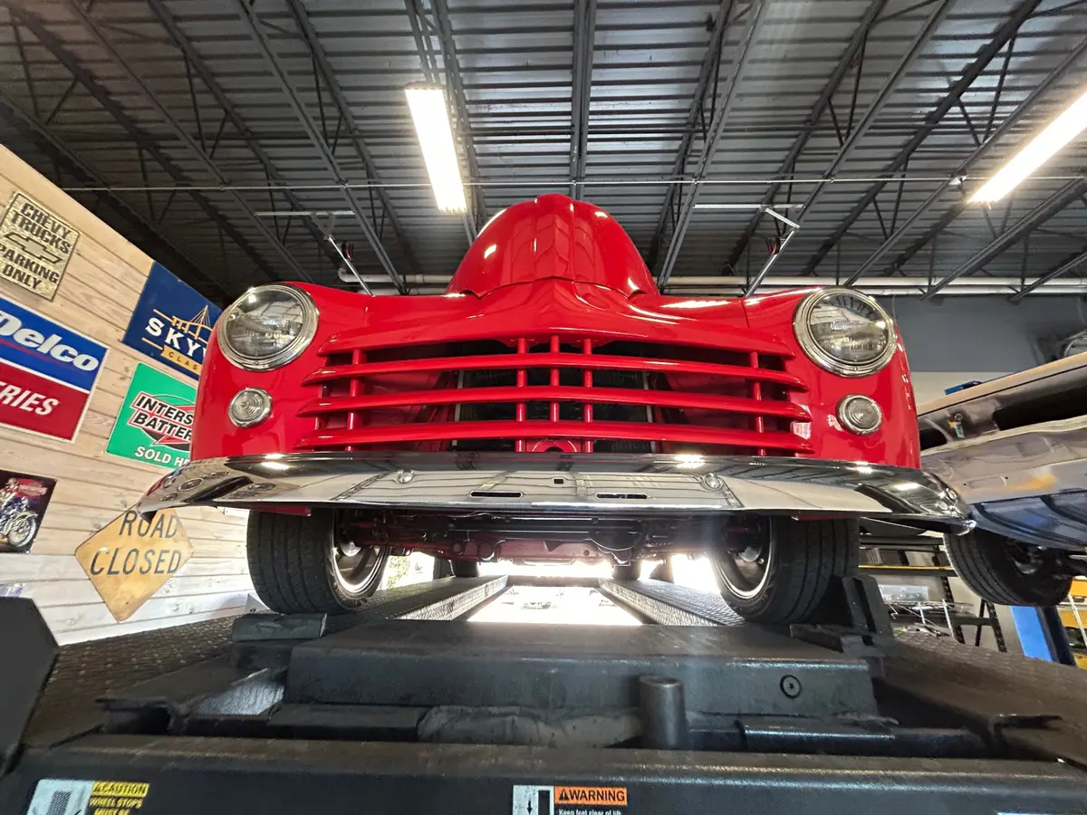 Vehicle photo 37
