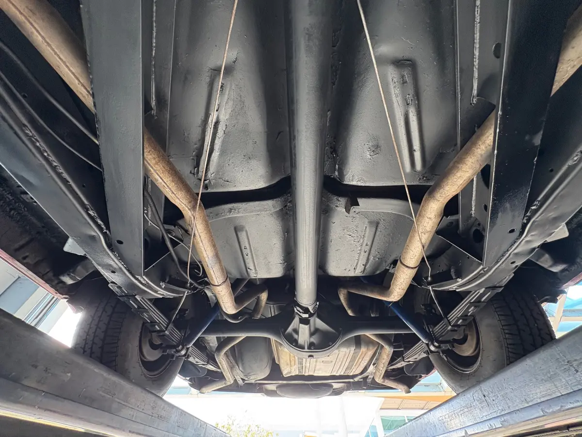 Vehicle photo 58