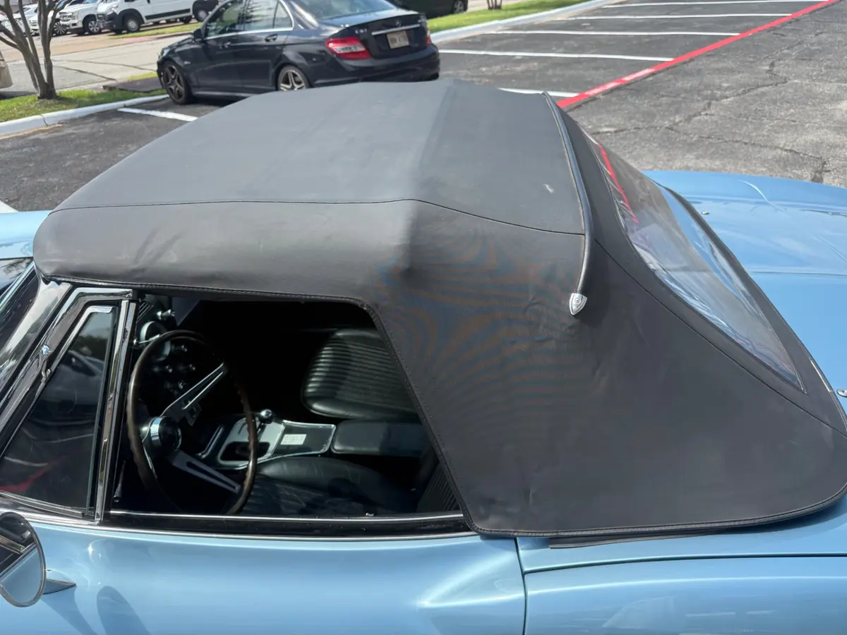 Vehicle photo 20