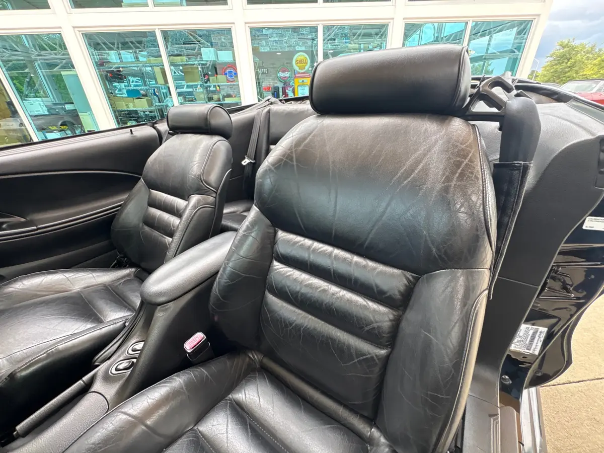 Vehicle photo 40