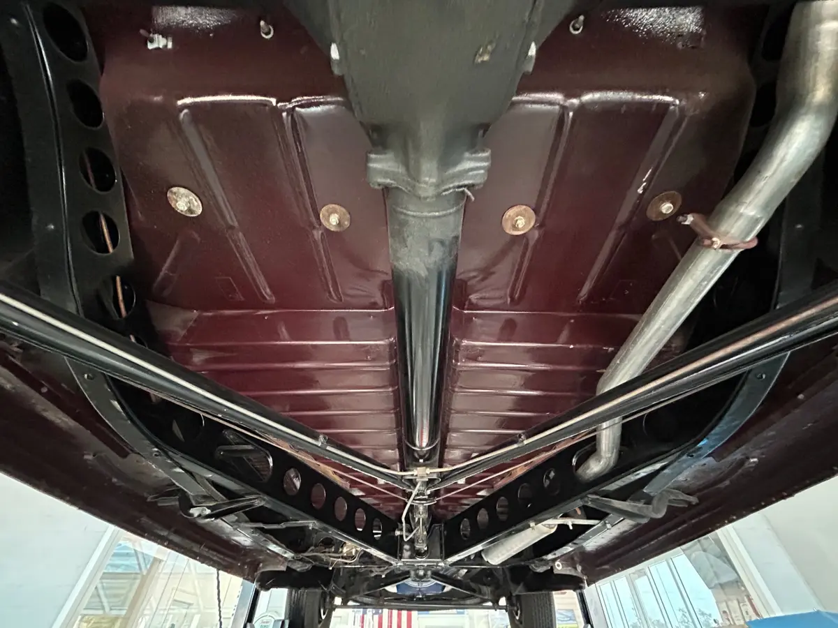 Vehicle photo 49